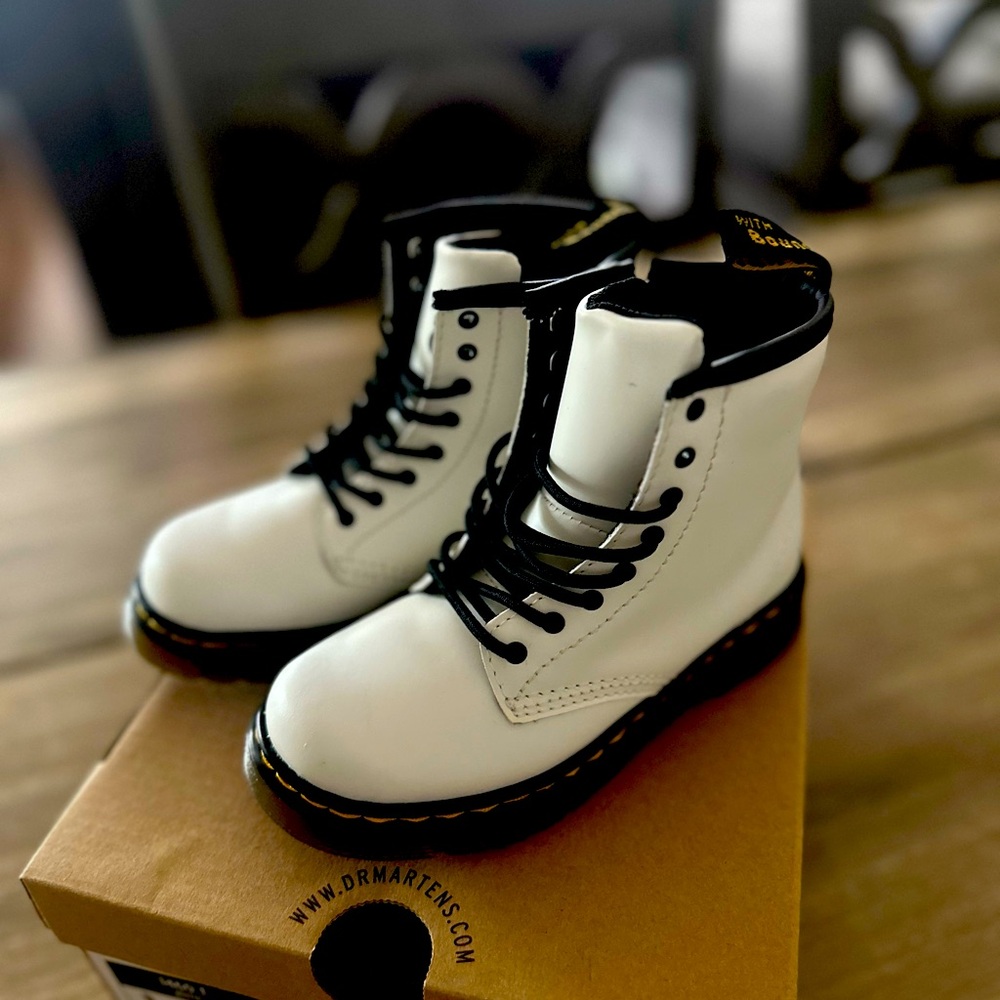 Dr Martens White Boots Toddler Size 10